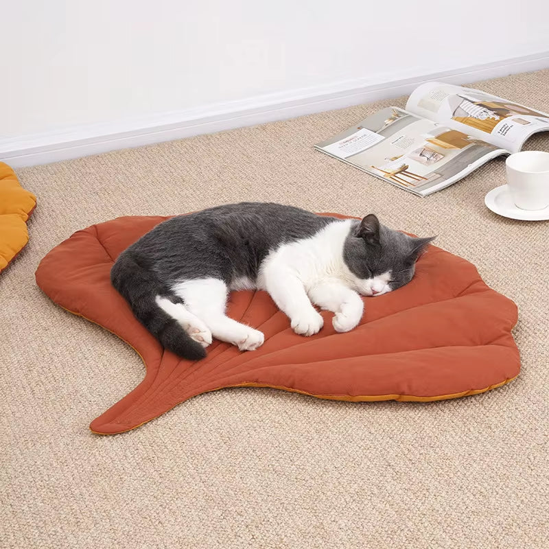 Leaf Shape Pet Mat Cotton Thickened Cat Dog Bed Cushion Four Season Soft Sleeping Pad for Crate Kennel Sofa Floor Use